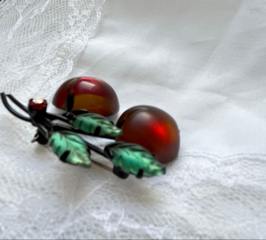 希少 オーストリア フルーツガラス ブローチ チェリー アプリコット ビンテージ