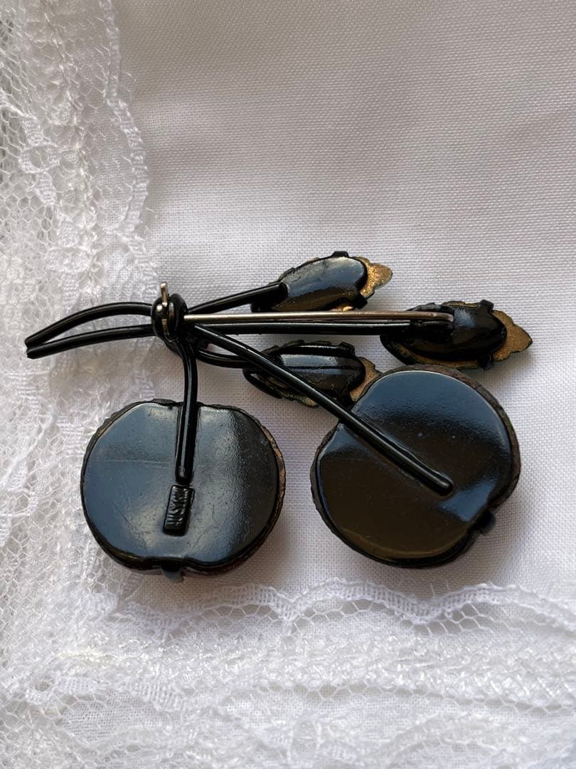 希少 オーストリア フルーツガラス ブローチ チェリー アプリコット ビンテージ