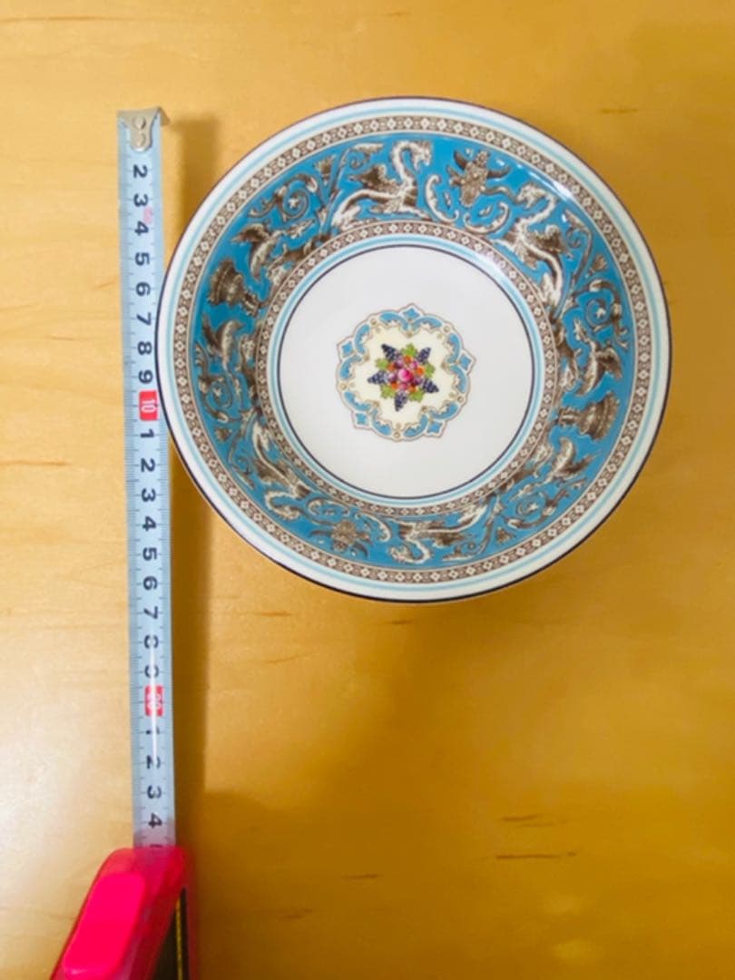 未使用　貴重品ウェッジウッドサラダプレート　6枚セット