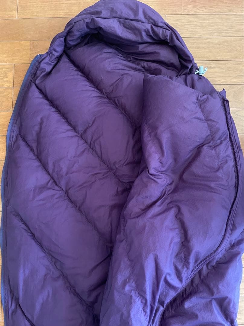 モンベル　超軽量　ダウンシュラフ　ULスパイラルダウンハガー#7