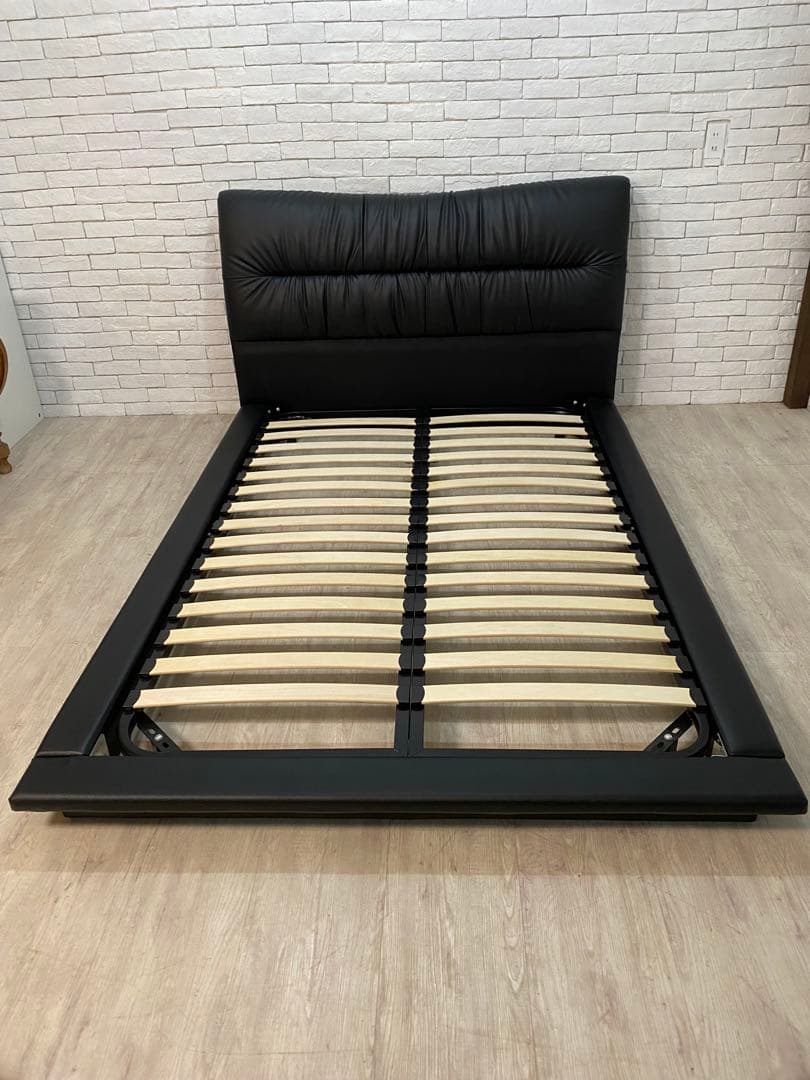 【東京都内23区配送無料】美品　ニトリ　ダブルベット　床置き　ブラック　フレーム