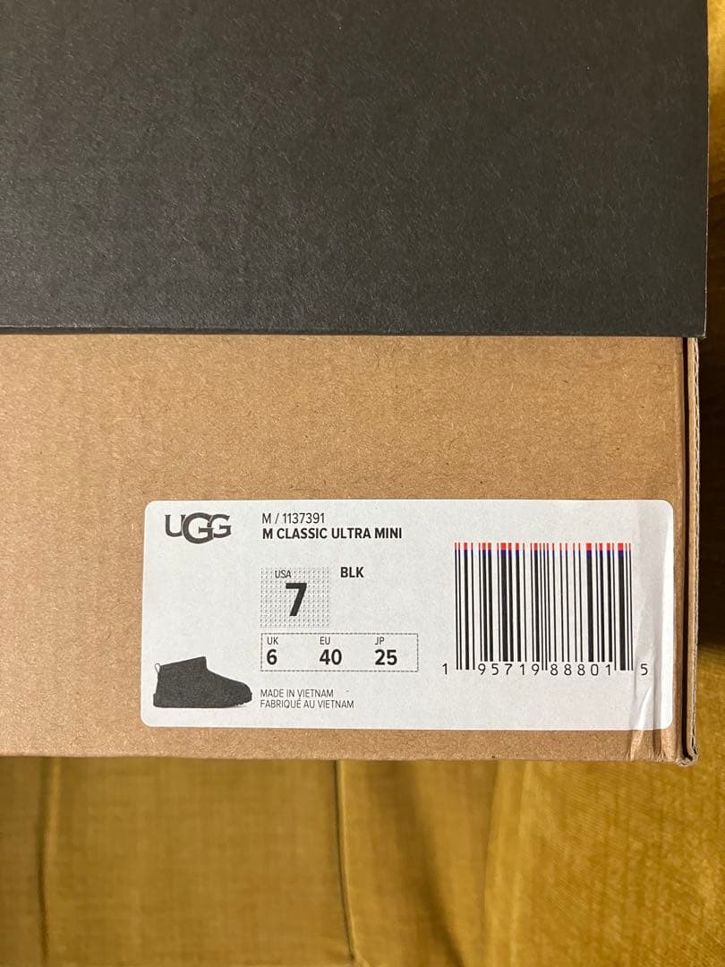 UGG クラシック ウルトラミニ ブラックムートンブーツ 25cm