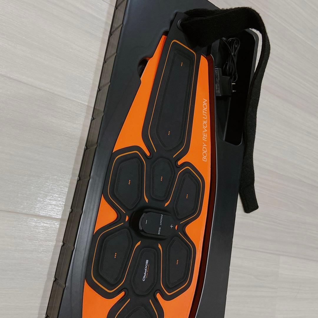 SIX PAD アブズベルト 本体 (腹周り用)