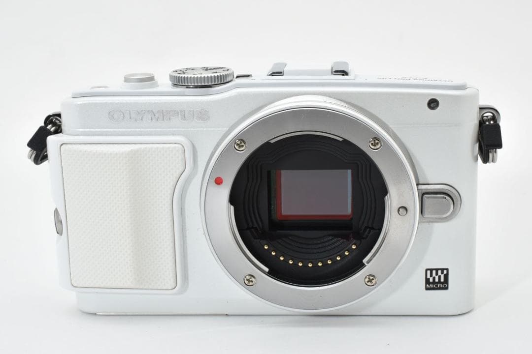 【わずか600回】 OLYMPUS PEN E-PL6 ミラーレス一眼カメラ
