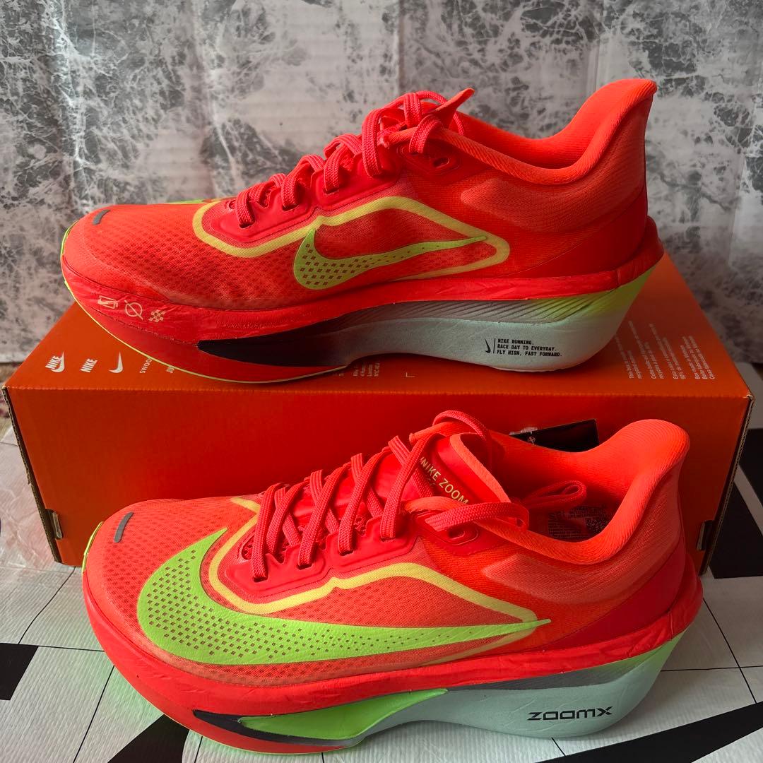 ナイキ　新品　ズーム　フライ6 25㎝