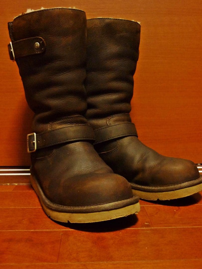 UGG★ケンジントン5678★ムートンエンジニアブーツ★ダークブラウン25cm