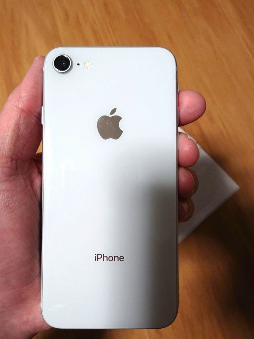 iPhone8 64GB（シムフリー） 箱等の付属品有