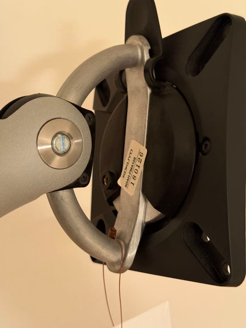 【美品】Herman Miller ハーマンミラー CBS Flo シルバー