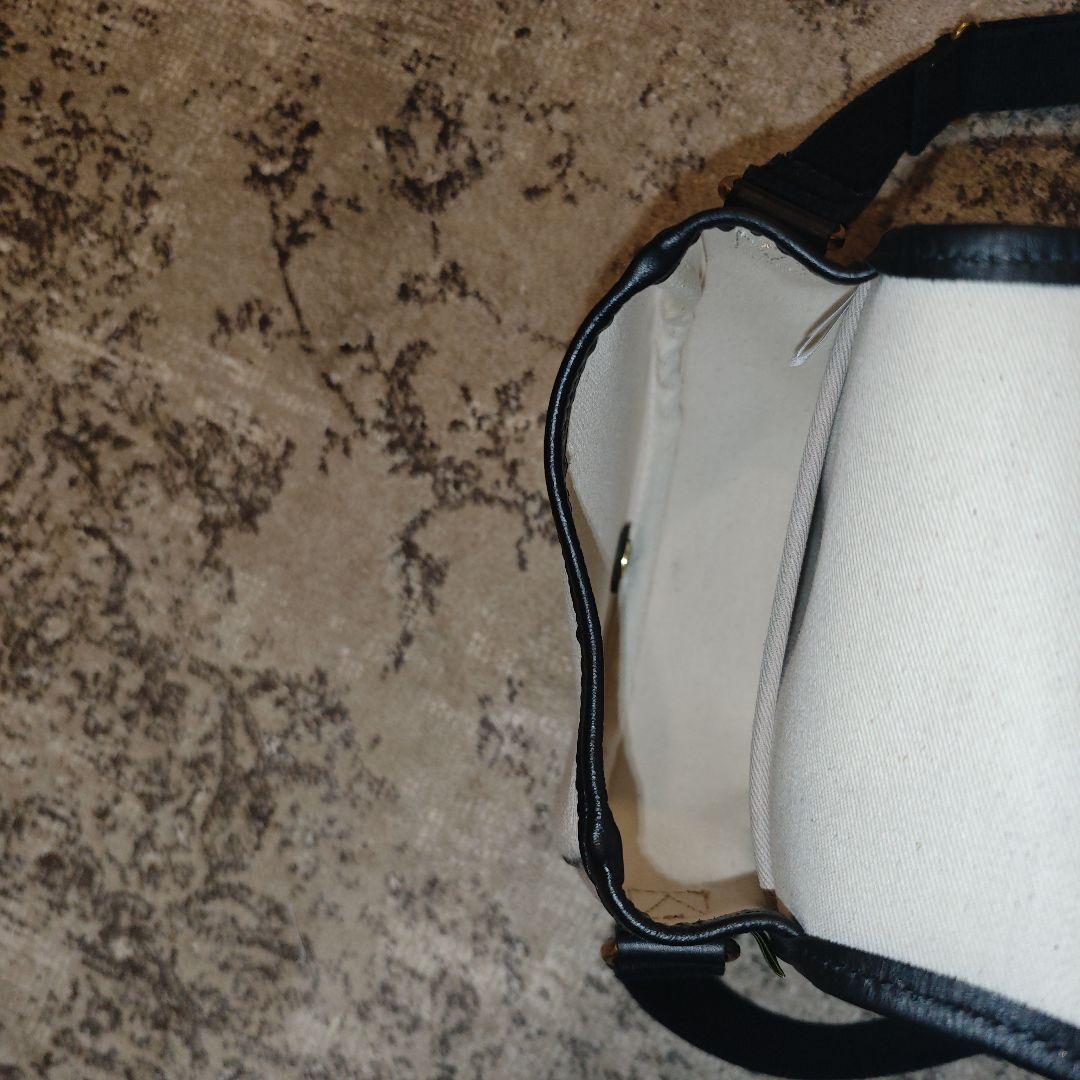 Brady AIRE MINI ショルダーバッグ TAUPE