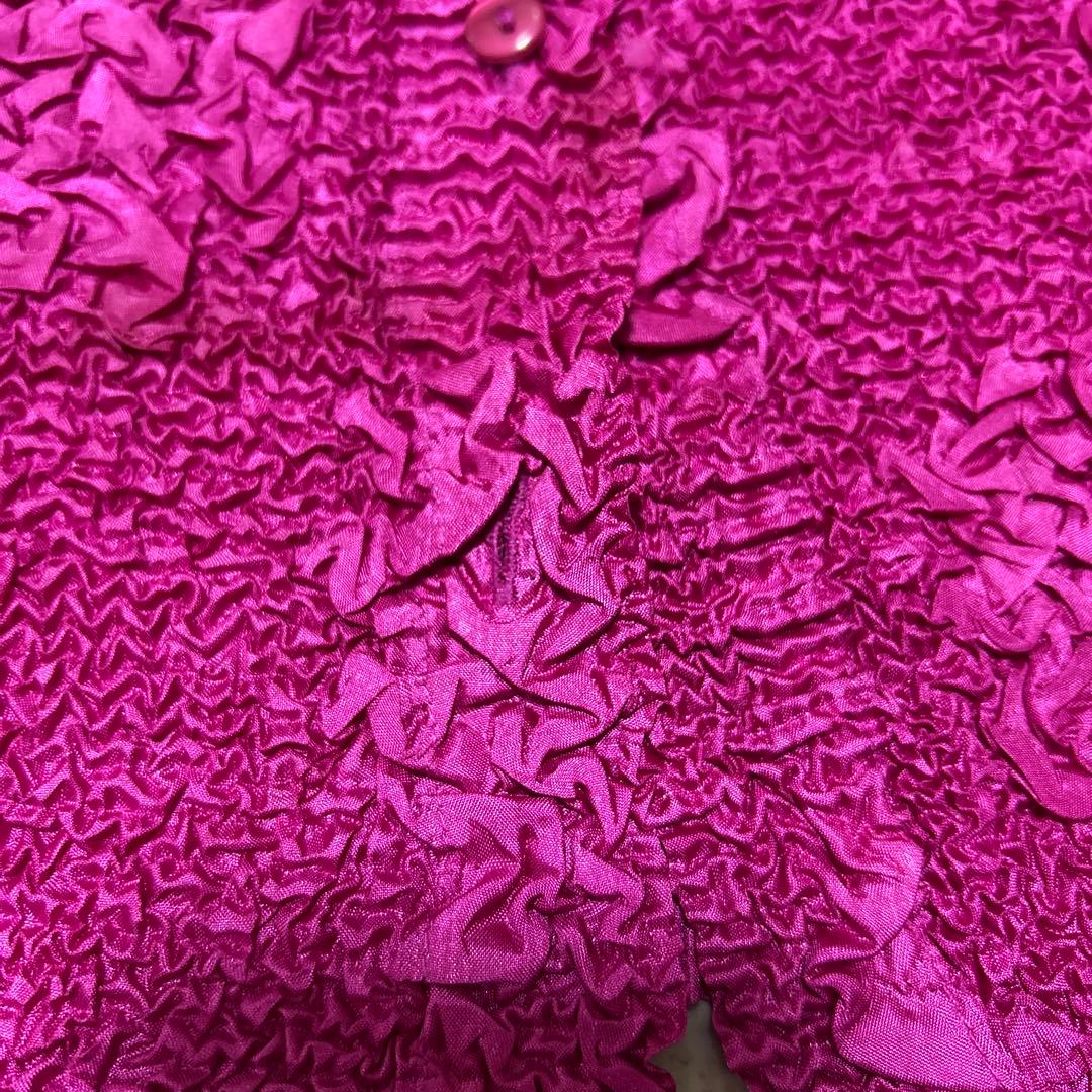 プリーツ シワ加工　ドット　デザイン　シャツブラウス　カットソー　ピンク