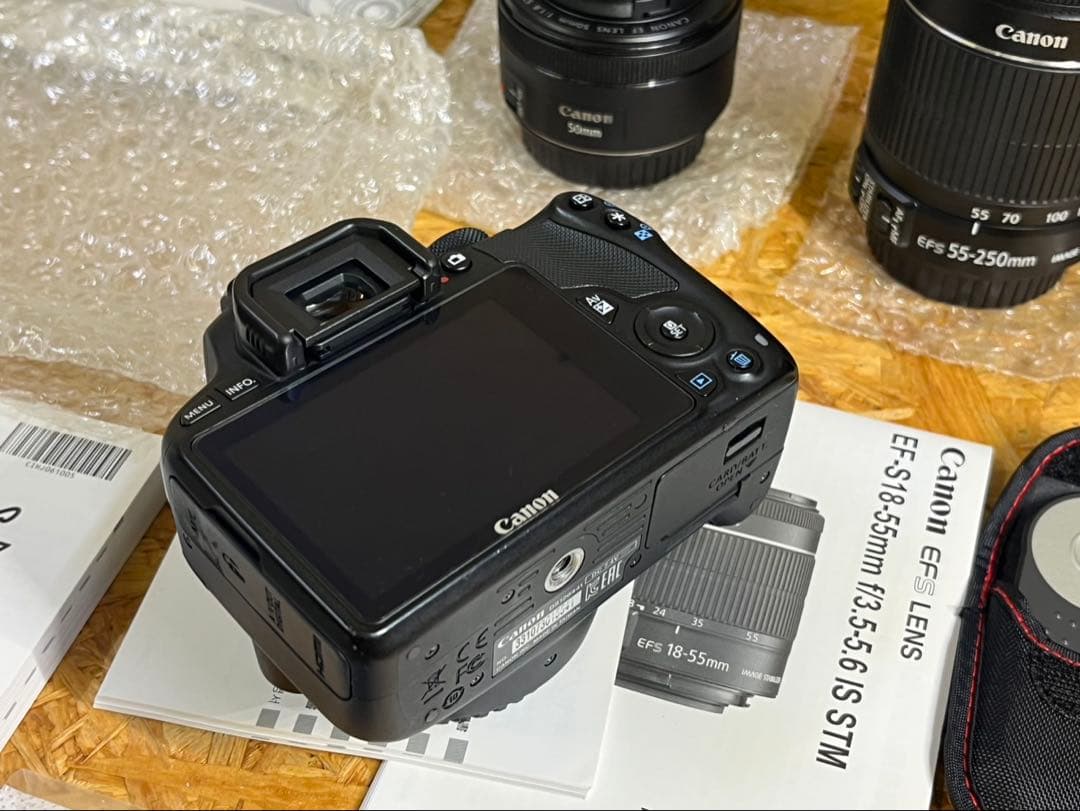 Canon EOS Kiss X7ダブルズームキット➕EF-S18-55 レンズ