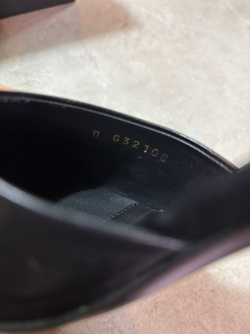 CHANEL ブラック ポインテッドトゥ ミュール