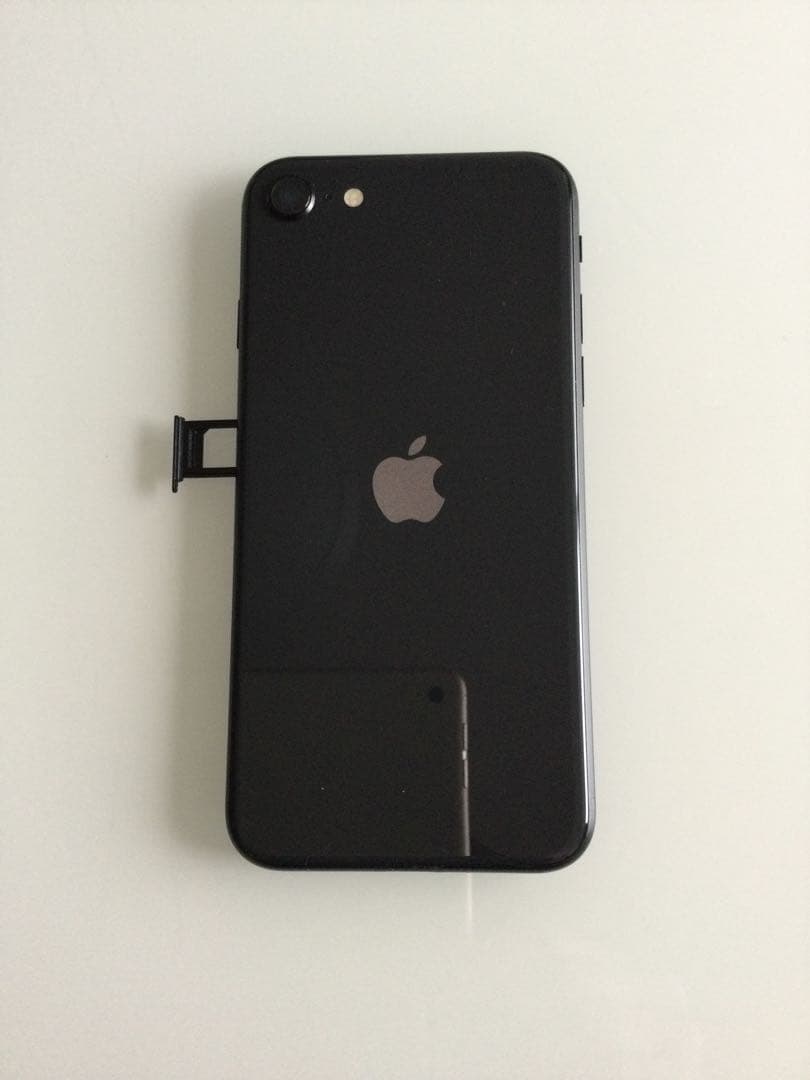 Apple iPhone SE2　64GB　ブラック 本体　箱付