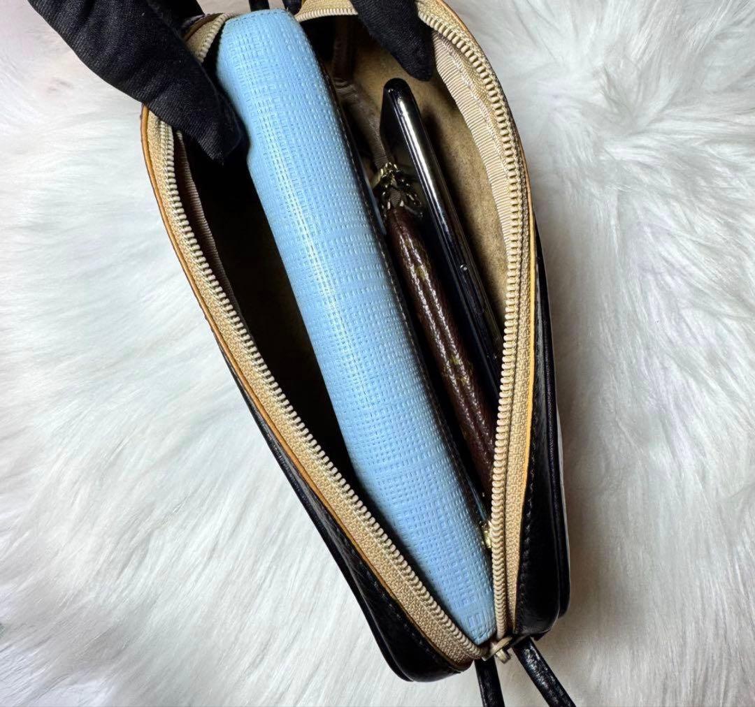 loewe ロエベ　アナグラム　ショルダーバッグ　レザー　ブラック　黒