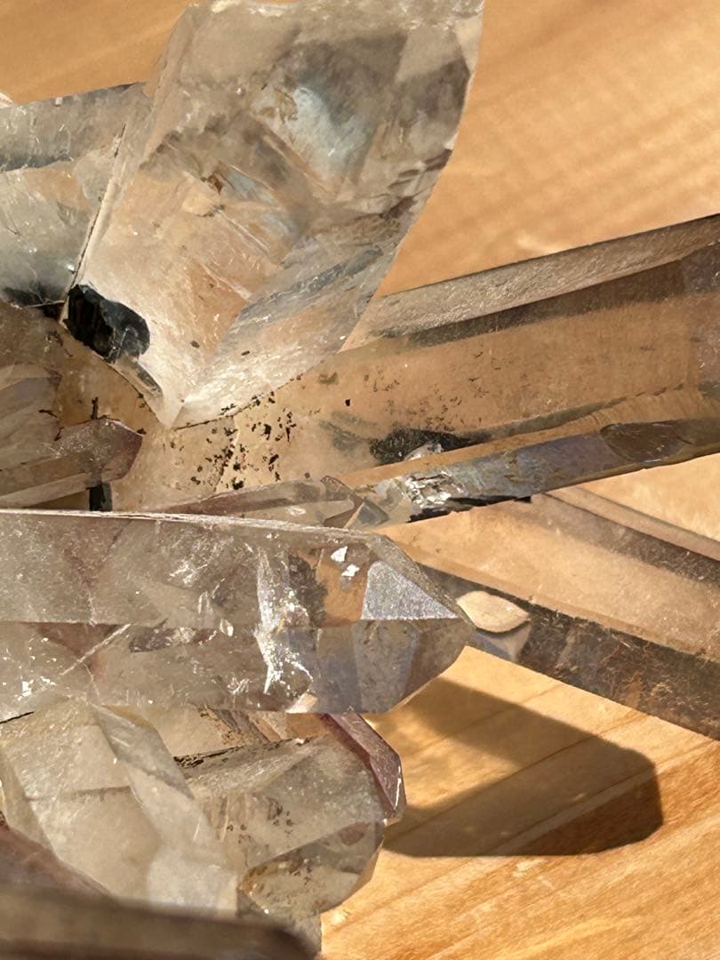 ヘマタイト水晶クラスター天然石非常に珍しい水晶29,800 ‼️大特価SALE