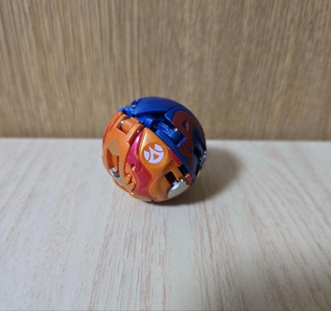 爆丸　轟ガリュウ 瞬ホルス 羅ビヨンド 3体セット 爆テク36㎜