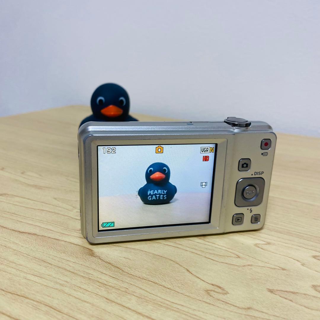 CASIO EXILIM EX-ZS6 デジカメ　デジタルカメラ　カシオ