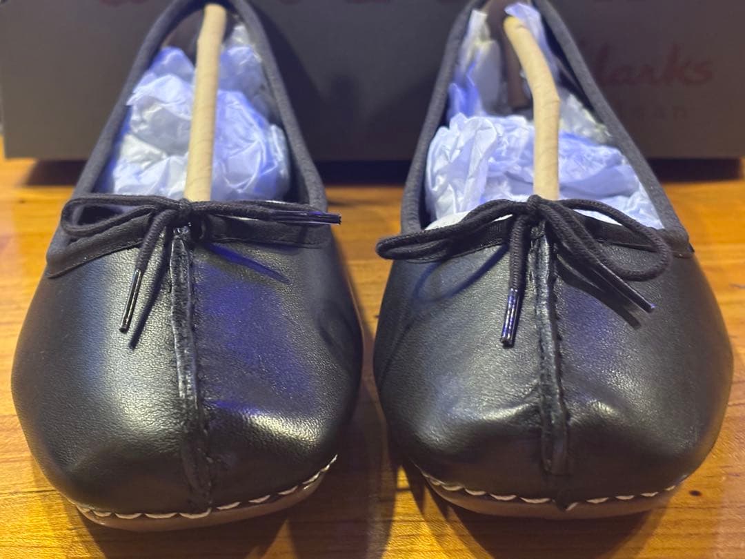 Clarks クラークス フレッククルアイス 黒 バレエシューズ【並行輸入品】