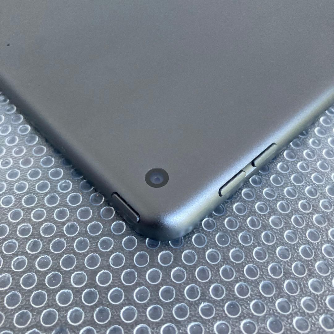 3243【早い者勝ち】iPad7 第7世代 32GB WIFIモデル☆