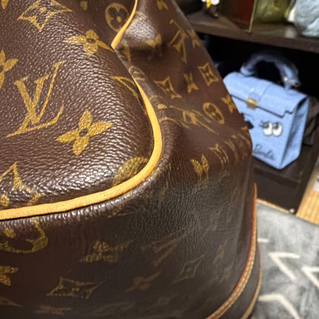 LOUIS VUITTON ショップ袋 大きめ ベージュ