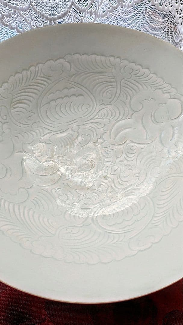 北宋青白磁 刻花嬰戯牡丹文碗 中国骨董 香港の現地オークションで購入