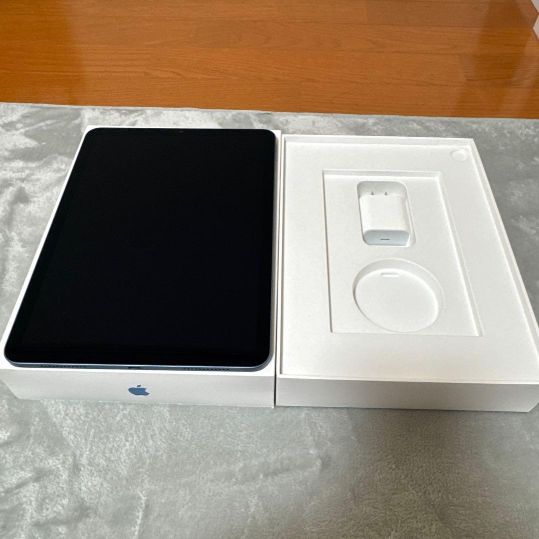 Apple iPad Air (第5世代) 本体 充電器・ケース付き