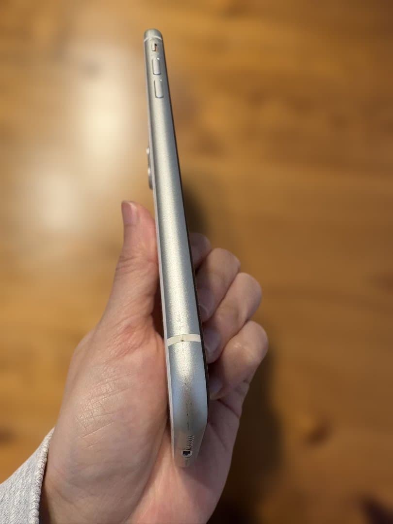 iPhone11 ホワイト　箱、新品充電ケーブル付き