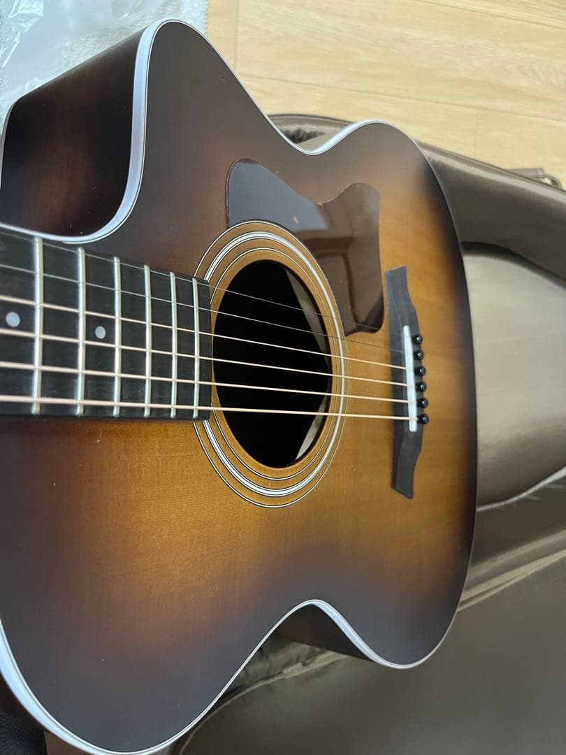 Taylor214ce-Koa SBギターケースピックカポ付き