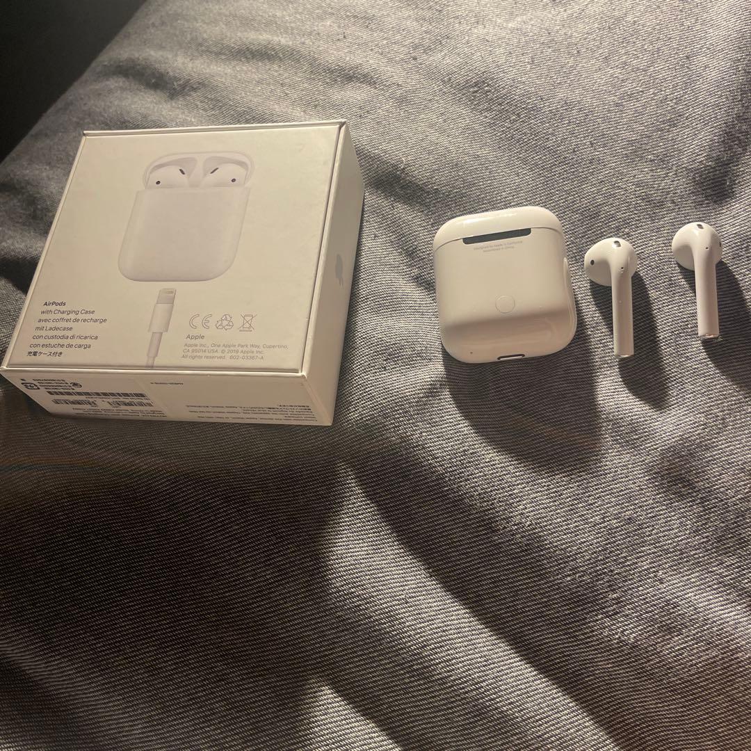 Apple AirPods 2本体 充電ケース付き　正規品