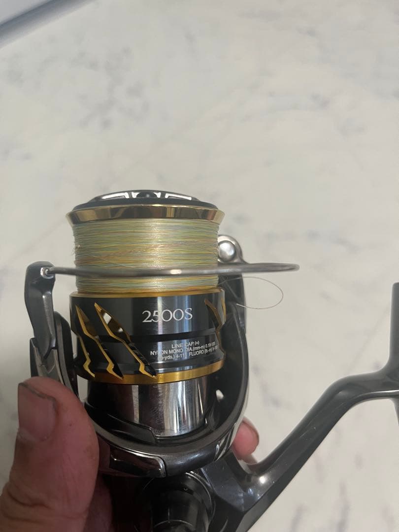 20ツインパワー　2500S リブレハンドルノブ