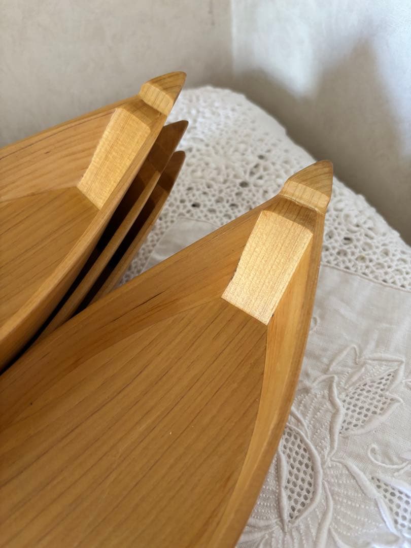 伝統継承の逸品：船大工 故 新沼留之進氏 手造り 木皿 5枚組（和船）