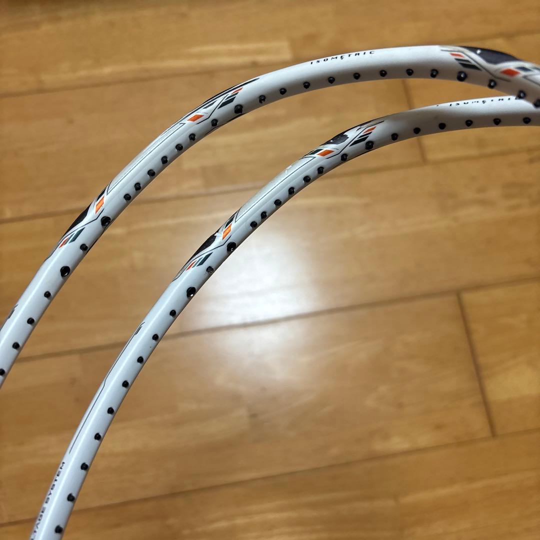 VOLTRIC70Etuneバドミントンラケット 2本セット
