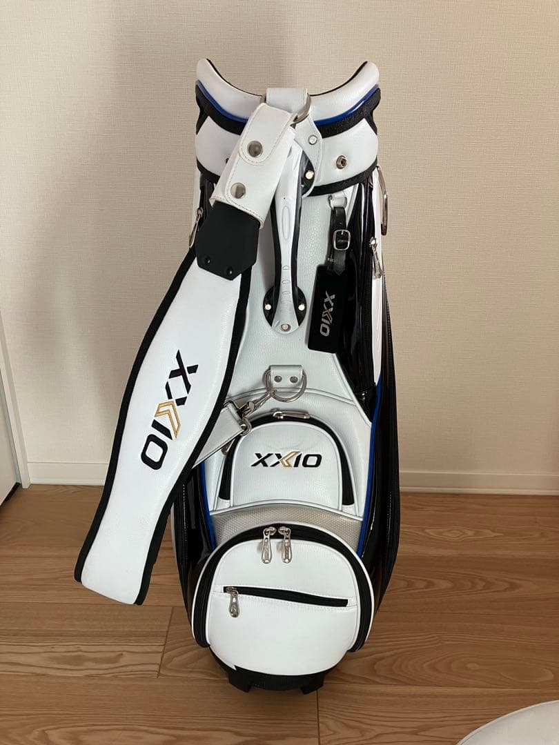 ゼクシオ　ゴルフキャディバック