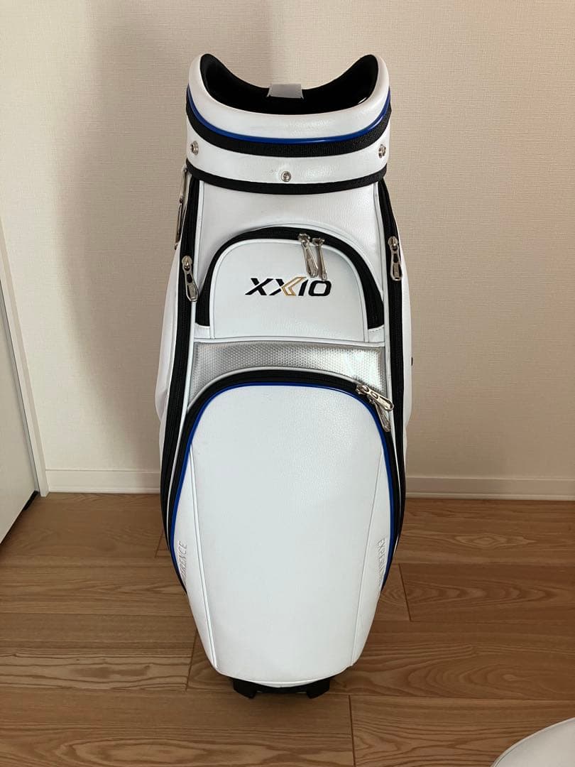 ゼクシオ　ゴルフキャディバック