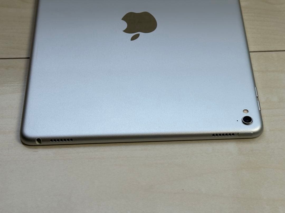 Apple iPad Pro 9.7インチ 32GB シルバー Wi-Fiモデル
