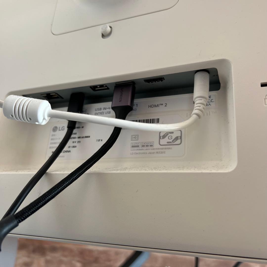 【極美品】LG 4K 31.5インチ スマートモニター 32SQ780S-W