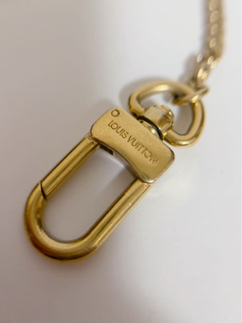 ルイヴィトン　LOUIS VUITTON シェンヌ・アノクレ キーチェーン