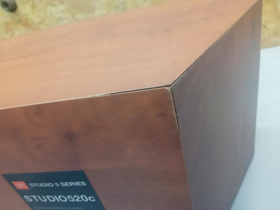 JBL　センタースピーカー　STUDIO520C