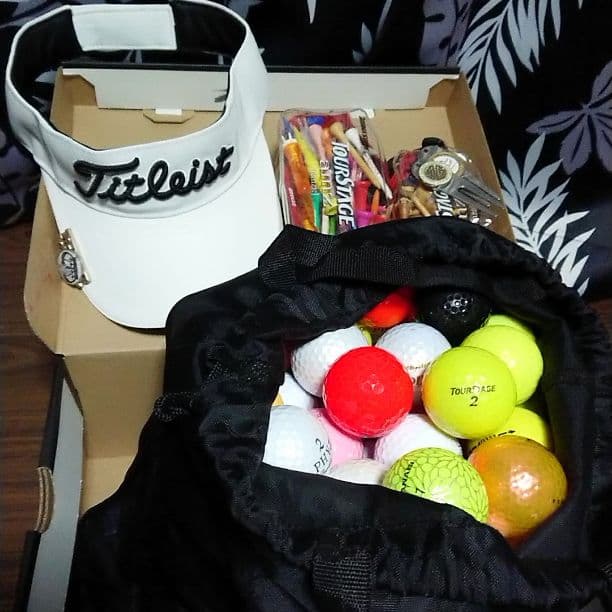 キャディバック。ゴルフ用品。セット