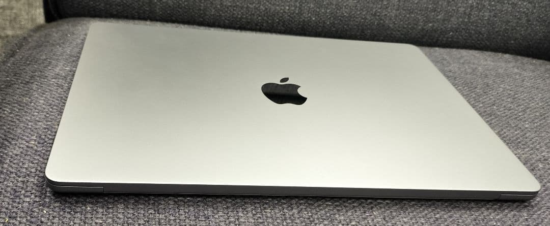 2024 MacBook Air M3チップ、15インチ