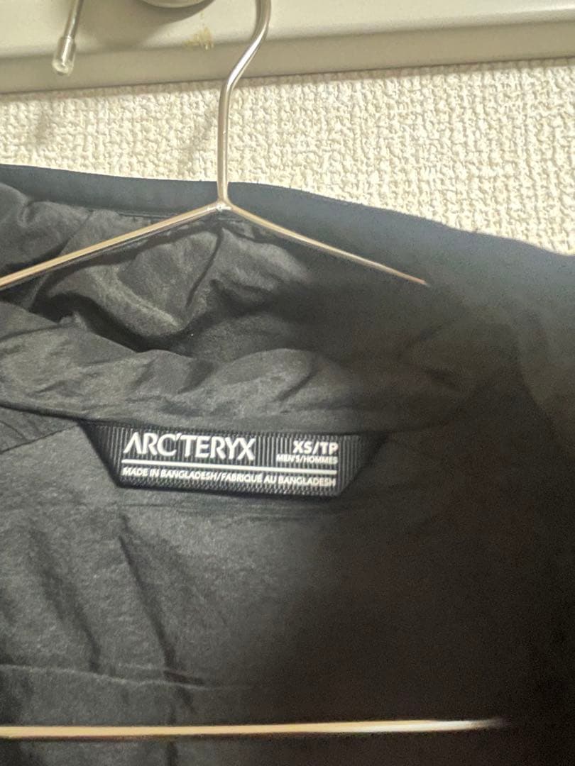 ARC'TERYX アトムフーディ　XS ブラック