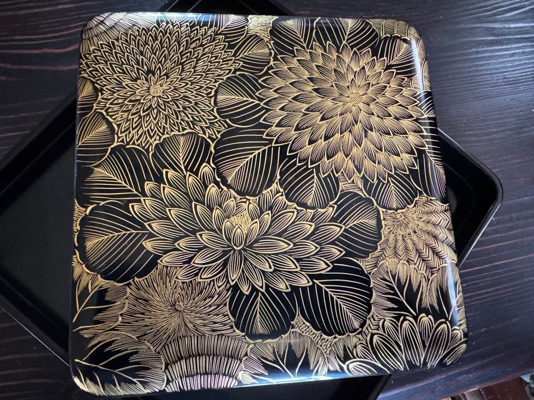 輪島塗（重要無形文化財）沈金 花詰文 二段重