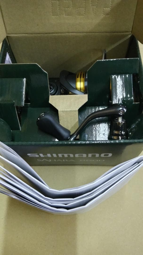 シマノ 22サハラ SHG2500 スピニングリール 未使用新品