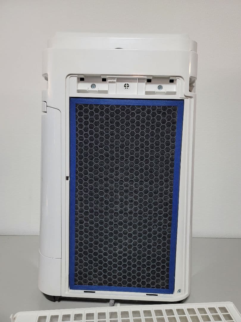 美品　SHARP 空気清浄機 KC-P500Y-W ホワイト