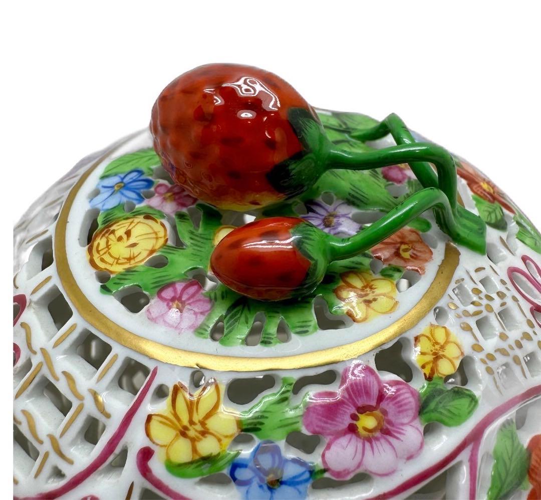 ヘレンド　ファンタジー　苺飾り　透かし彫り　ボンボニエール　小物入れ　置物