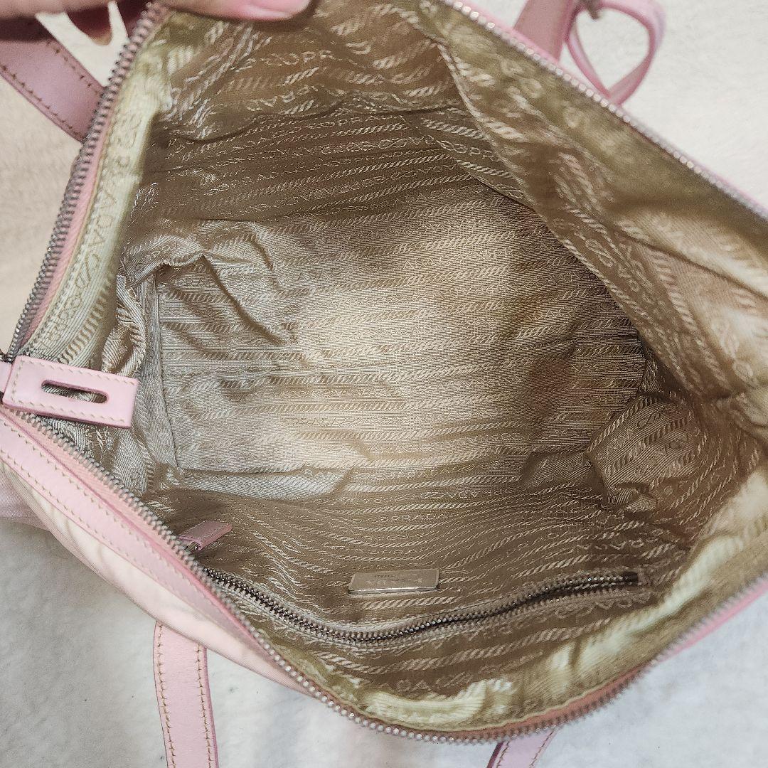 専売プラダ　ナイロン　レザー　バック　三角ロゴ　南京錠