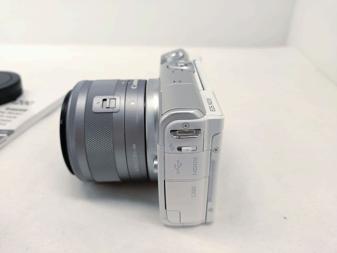 Canon EOS M200 EF-M14-45ｍｍレンズキットホワイト