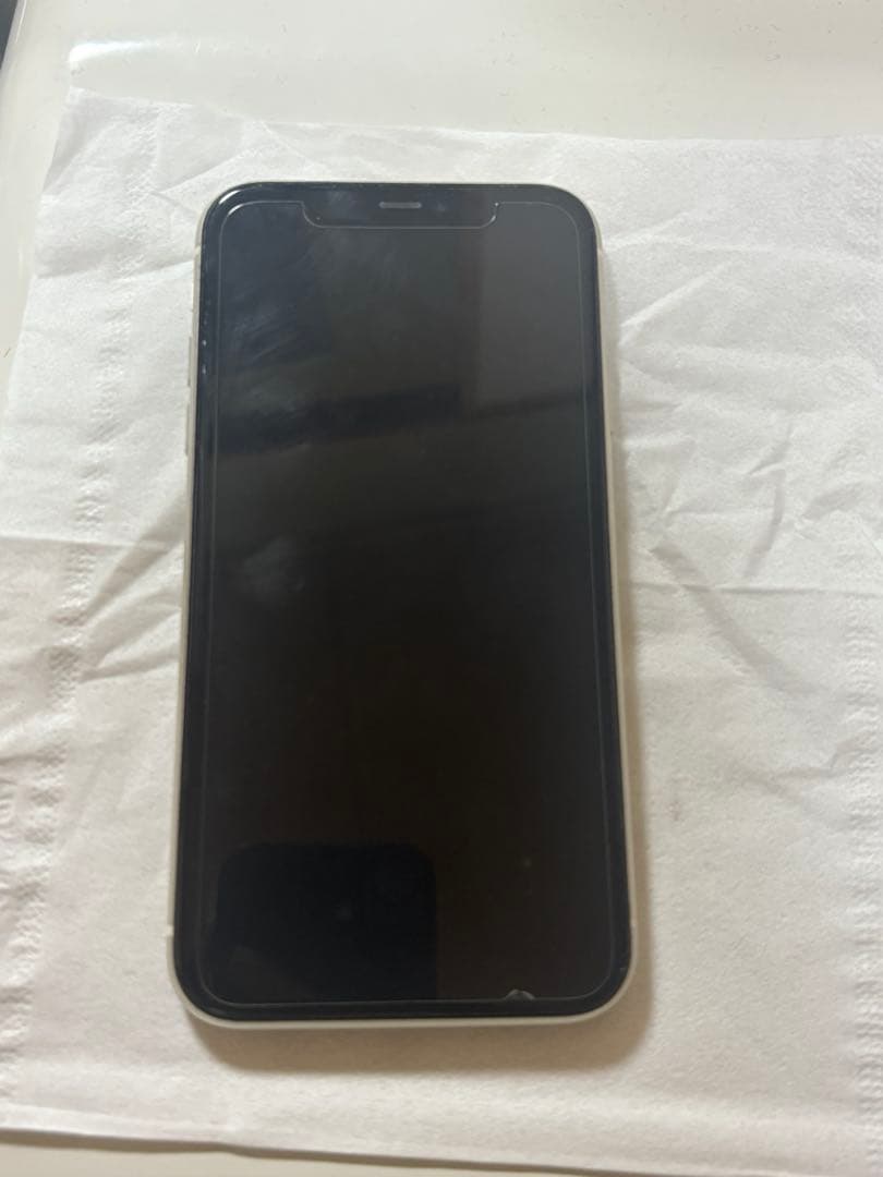 Apple iPhone 11 ホワイト 本体　64GB ホワイト