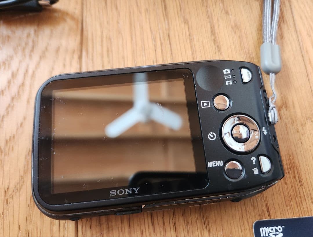 SONY Cyber-shot DSC-TF1　予備電池　サンディスク4GB2枚