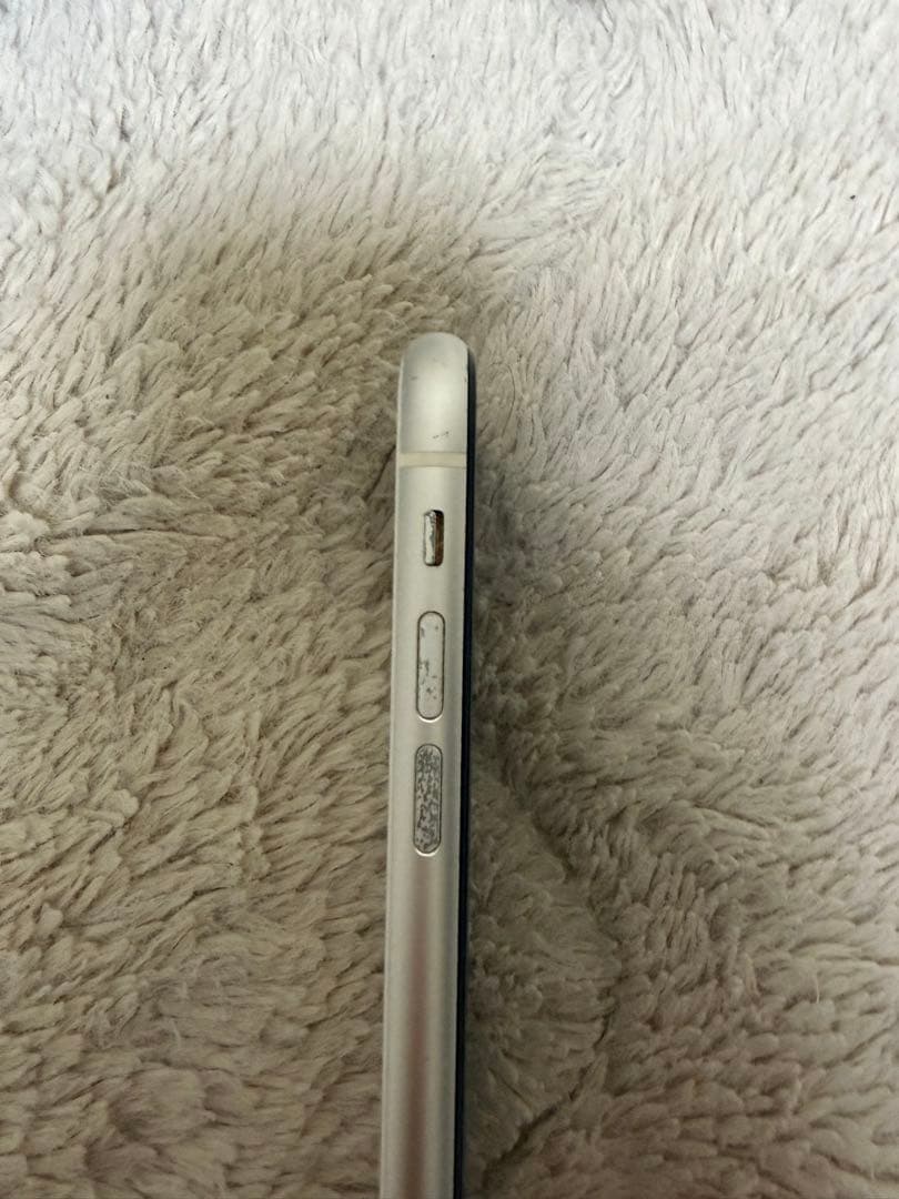 Apple iPhone 11 ホワイト 本体 SiMなし